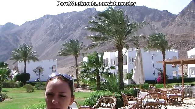 بهترین انجمن بدون ثبت نام  شوهر و مهمانانش عکسهای سکسی دختران نوجوان همسر صمیمی می گیرند