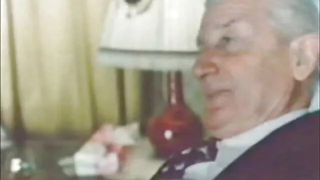 بهترین انجمن بدون ثبت نام  بلوند می فیلم سکس با ممه خوردن خواست در آفتاب گرم شود و لعنتی کند